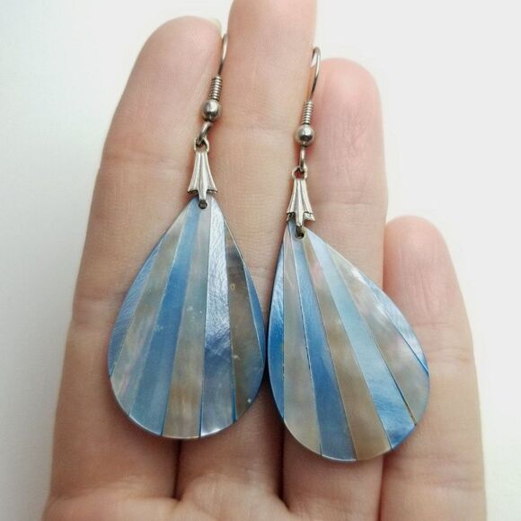 Vintage Blue Striped Radiant Drop Shape Dangle Earrings, Retro Shiny Estate - Picture 5 of 6